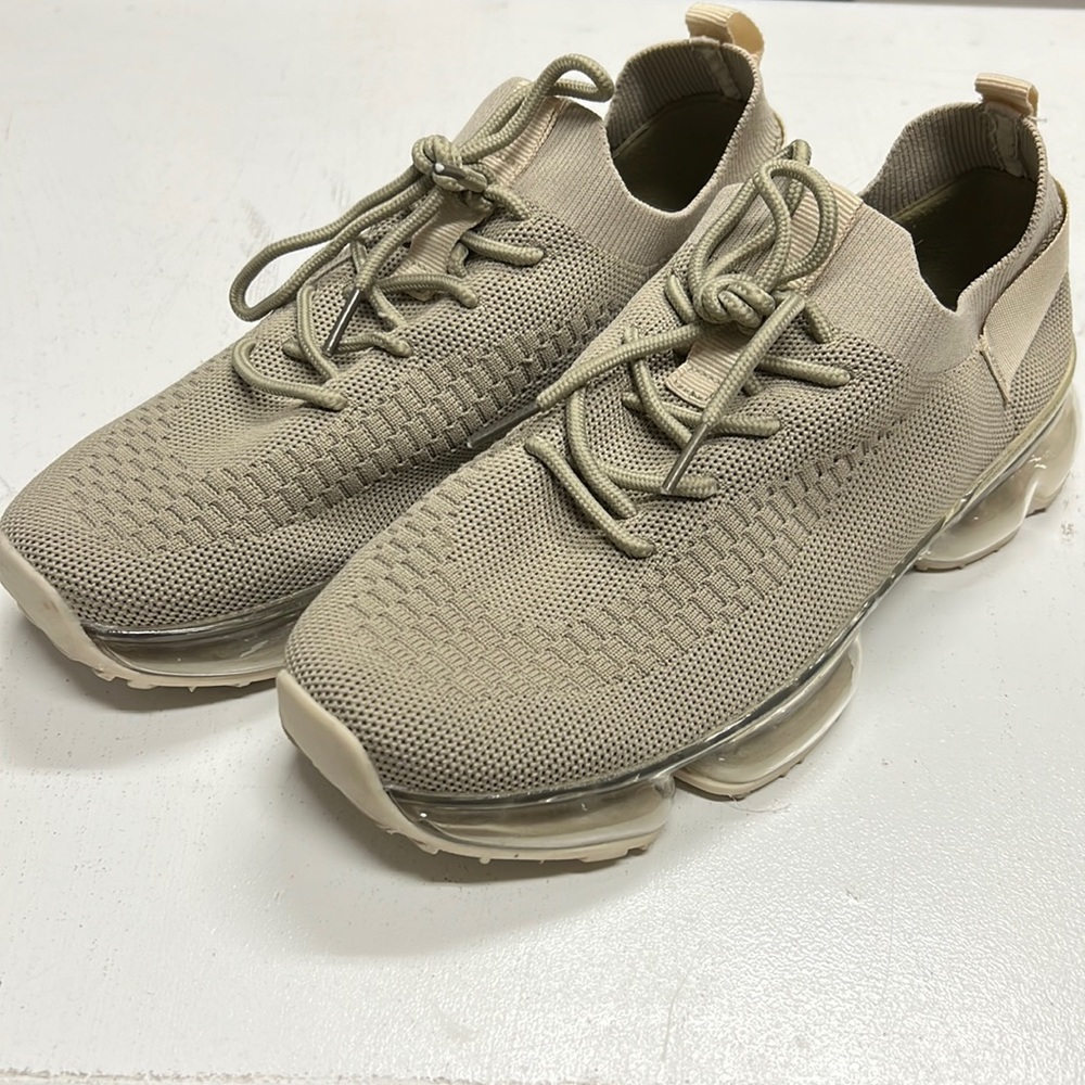 Miss Lola sneakers